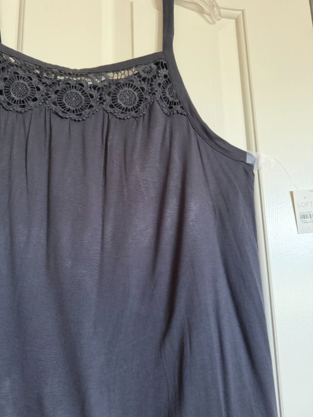 NWT Loft Size L Tank Top with Lace Trim - Picture 4 of 5